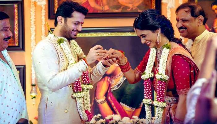 Nithin Engagement: ప్రేయసి షాలినితో హీరో నితిన్ ఎంగేజ్మెంట్ Nithin Engagement: ప్రేయసి షాలినితో హీరో నితిన్ ఎంగేజ్మెంట్