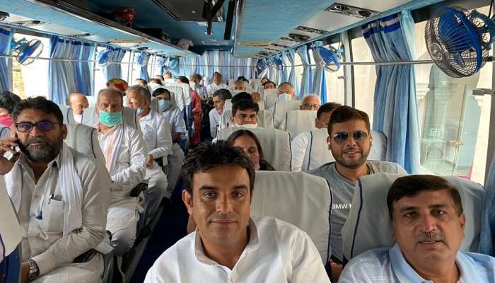Rajasthan Congress MLAs: జైపూర్ నుంచి జైసల్మేర్కు రాజస్థాన్ హైడ్రామా Rajasthan Congress MLAs: జైపూర్ నుంచి జైసల్మేర్కు రాజస్థాన్ హైడ్రామా