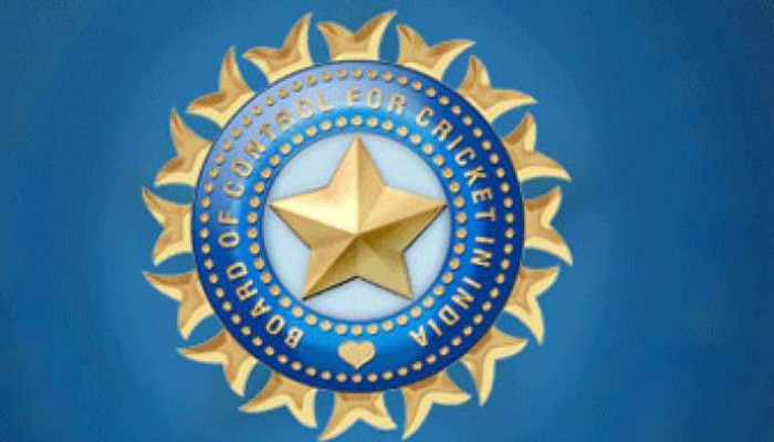 BCCI Salary: క్రికెటర్లుకు 10 నెలలుగా జీతాలివ్వని బీసీసీఐ BCCI Salary: క్రికెటర్లుకు 10 నెలలుగా జీతాలివ్వని బీసీసీఐ