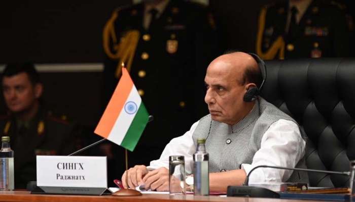 India China face off: ఇంకా అలానే సరిహద్దు వివాదం: రక్షణ మంత్రి రాజ్నాథ్ India China face off: ఇంకా అలానే సరిహద్దు వివాదం: రక్షణ మంత్రి రాజ్నాథ్