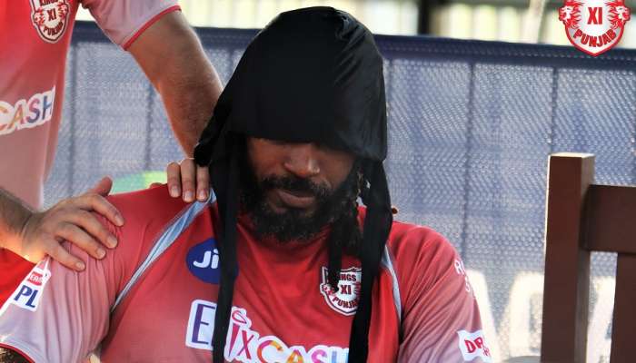 Chris Gayle: అరుదైన రికార్డుకు చేరువలో క్రిస్ గేల్ Chris Gayle: అరుదైన రికార్డుకు చేరువలో క్రిస్ గేల్