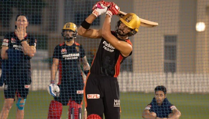 Devdutt Padikkal in IPL : ఐపిఎల్ తొలి మ్యాచ్లోనే హాఫ్ సెంచరీ.. ఎవరీ దేవ్దత్ పడిక్కల్ ? Devdutt Padikkal in IPL : ఐపిఎల్ తొలి మ్యాచ్లోనే హాఫ్ సెంచరీ.. ఎవరీ దేవ్దత్ పడిక్కల్ ?
