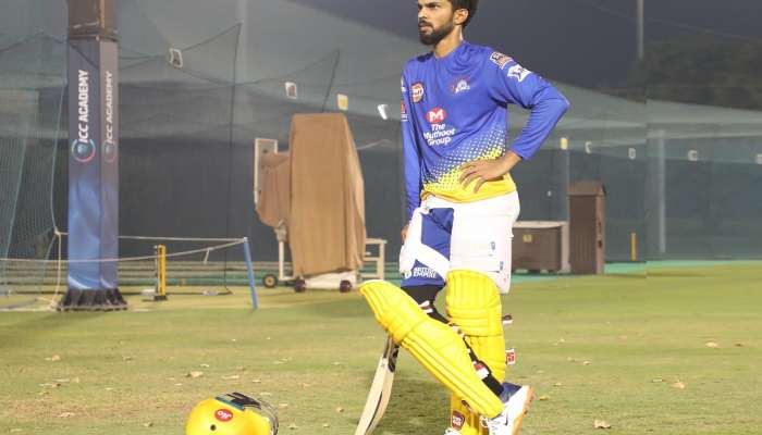 CSKvsRR: కరోనా నుంచి కోలుకున్న సీఎస్కే కీలక ఆటగాడు CSKvsRR: కరోనా నుంచి కోలుకున్న సీఎస్కే కీలక ఆటగాడు