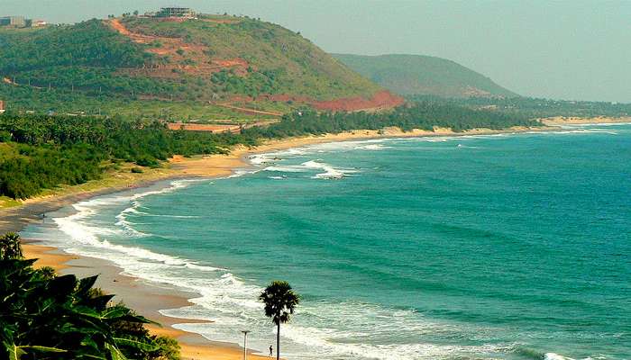 Visakhapatnam Beach: ప్రపంచంలోని అరుదైన బ్లూ ఫ్లాగ్ బీచ్ గా రుషికొండ బీచ్