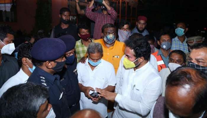 Kishan Reddy: అత్యవసరమైతే తప్ప ఇళ్ల నుంచి బయటకు రావొద్దు Kishan Reddy: అత్యవసరమైతే తప్ప ఇళ్ల నుంచి బయటకు రావొద్దు