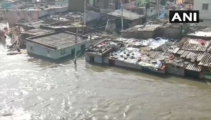 Heavy Rains: హైదరాబాద్లో మళ్లీ జల ప్రళయం.. Heavy Rains: హైదరాబాద్లో మళ్లీ జల ప్రళయం..