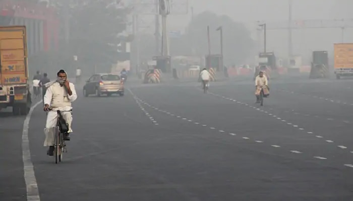 Tips To Avoid Air Pollution: కాలుష్యంతో ఇబ్బంది పడుతున్నారా? ఇలా చేసి చూడండి! Tips To Avoid Air Pollution: కాలుష్యంతో ఇబ్బంది పడుతున్నారా? ఇలా చేసి చూడండి!