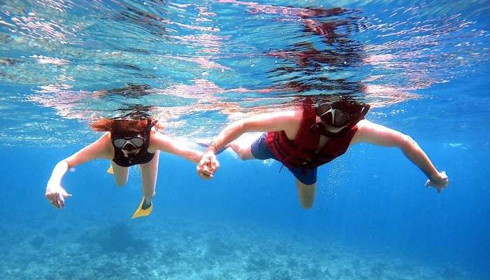 Honeymoon trip: స్కూబా డైవ్ చేసిన కొత్తజంట కాజల్, గౌతమ్ Honeymoon trip: స్కూబా డైవ్ చేసిన కొత్తజంట కాజల్, గౌతమ్