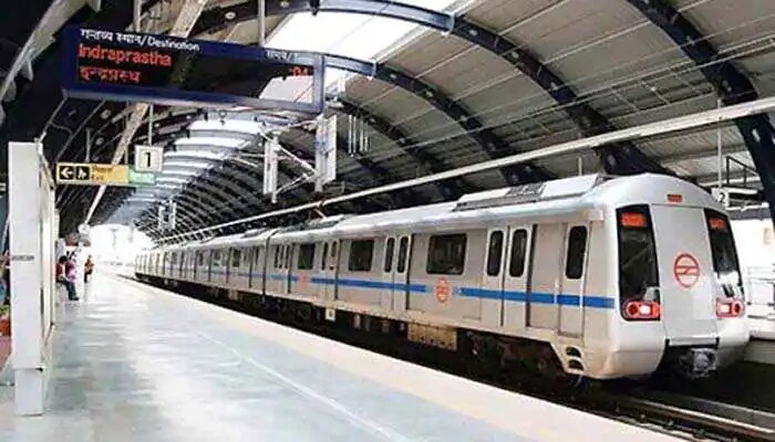 Hyderabad Metro: మెట్రో సేవల్లో అంతరాయం, 20 నిమిషాలు ఆలస్యం! Hyderabad Metro: మెట్రో సేవల్లో అంతరాయం, 20 నిమిషాలు ఆలస్యం!