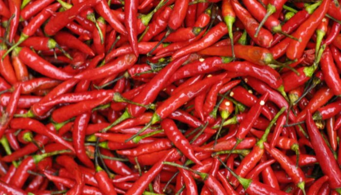 Red Chilly: ఎర్రమిరపకాయ... ఎనిమిది లాభాలు Red Chilly: ఎర్రమిరపకాయ... ఎనిమిది లాభాలు