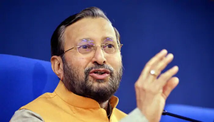GHMC Elections: టీఆర్ఎస్పై ఛార్జిషీటు విడుదల చేసిన కేంద్రమంత్రి ప్రకాశ్ జవదేకర్ GHMC Elections: టీఆర్ఎస్పై ఛార్జిషీటు విడుదల చేసిన కేంద్రమంత్రి ప్రకాశ్ జవదేకర్