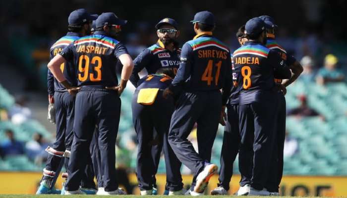 India vs Australia: భారత క్రికెటర్లకు జరిమానా విధించిన ఐసీసీ 