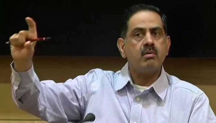 Balram Bhargava: కోవిడ్ వ్యాక్సిన్ వచ్చినా మాస్కులు ధరించాల్సిందే Balram Bhargava: కోవిడ్ వ్యాక్సిన్ వచ్చినా మాస్కులు ధరించాల్సిందే
