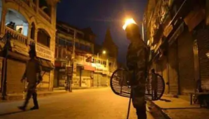 Night Curfew: ఢిల్లీలో ఇవాళ, రేపు నైట్ కర్ఫ్యూ 