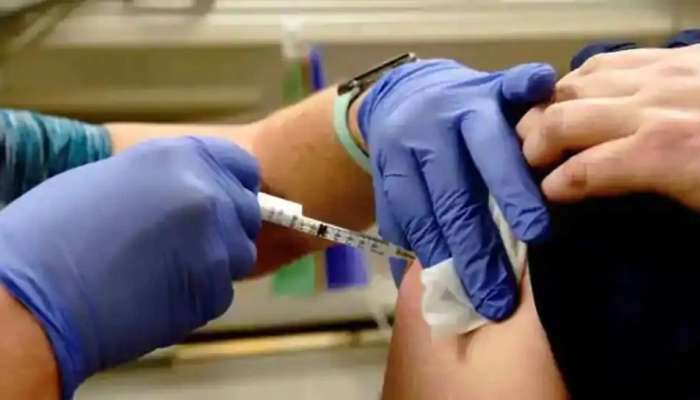 COVID-19 Vaccine: కరోనా టీకా తీసుకున్నా.. వీరికి అంతగా పనిచేయదు!