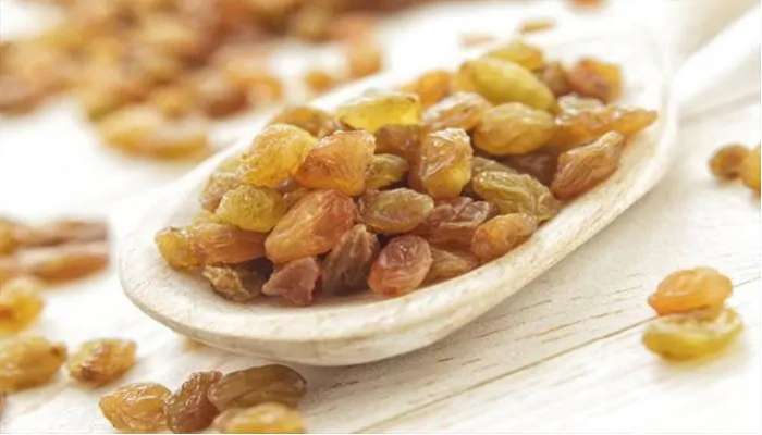 Health Benefits of Raisins: ఎండుద్రాక్షతో కలిగే లాభాలేంటో తెలిస్తే..ఆశ్చర్యపోతారు