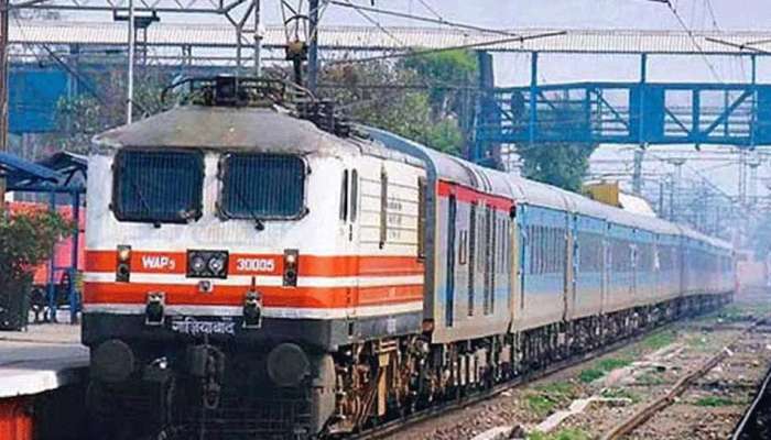 Special Trains From Secunderabad: నేటి నుంచి 4 ప్రత్యేక రైలు సర్వీసులు ప్రారంభం, వాటి Timings