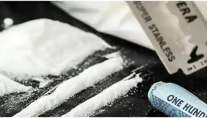 Heroin seized: హైదరాబాద్ ఎయిర్ పోర్టులో రూ. 21 కోట్ల విలువైన Drugs పట్టివేత