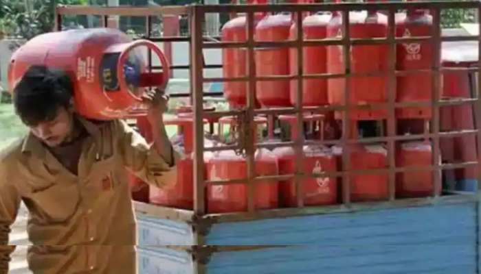 Gas Price Hike: మరోసారి పెరిగిన గ్యాస్ ధరలు, సిలెండర్‌కు 25 రూపాయలు పెంపు