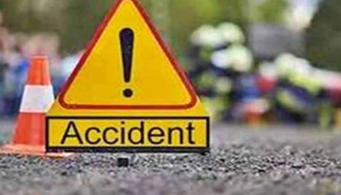 UP Accident: యూపీలో విషాదం...ట్రాక్టర్ బోల్తాపడి 11మంది మృతి