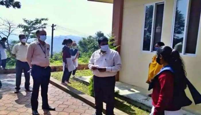 Karnataka school: పాఠశాలలో కరోనా కలకలం..32 మంది విద్యార్థులకు పాజిటివ్!