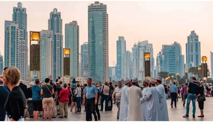  UAE Weekend: అక్కడ నాలుగున్నర రోజులే పనిదినాలు.. శుక్రవారం మధ్యాహ్నం నుంచే వీకెండ్ మొదలు!!