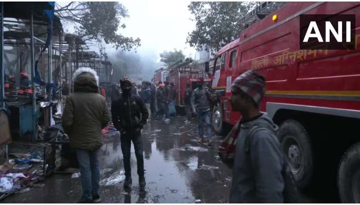 Delhi Fire Breaks: ఢిల్లీలో భారీ అగ్ని ప్రమాదం.. 80 షాపులు దగ్ధం! భారీగా ఆస్తినష్టం!!