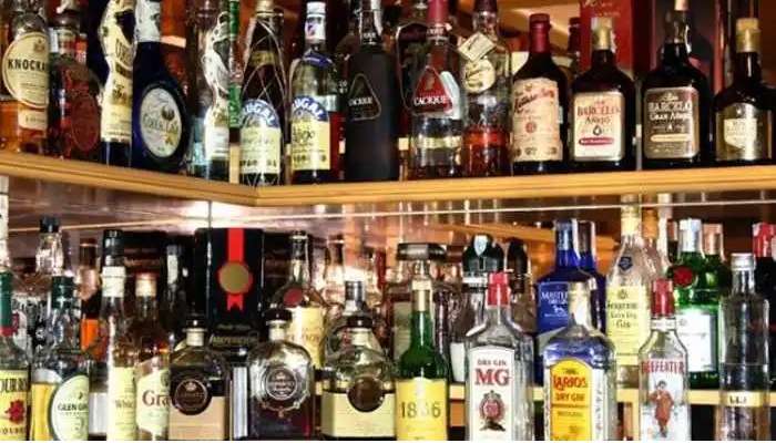  New Liquor Policy: ఇక నుంచి కిరాణా షాపులు, సూపర్ మార్కెట్లలో ఫుల్‌గా మందు