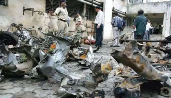 Ahmedabad Serial Blasts: అహ్మదాబాద్ బాంబు పేలుళ్ల కేసు.. 38 మంది దోషులకు మరణ శిక్ష