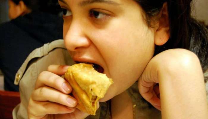 Samosa Ban: త్రిభుజాకారంలో ఉందని ఆ ప్రాంతంలో సమోసపై నిషేధం!