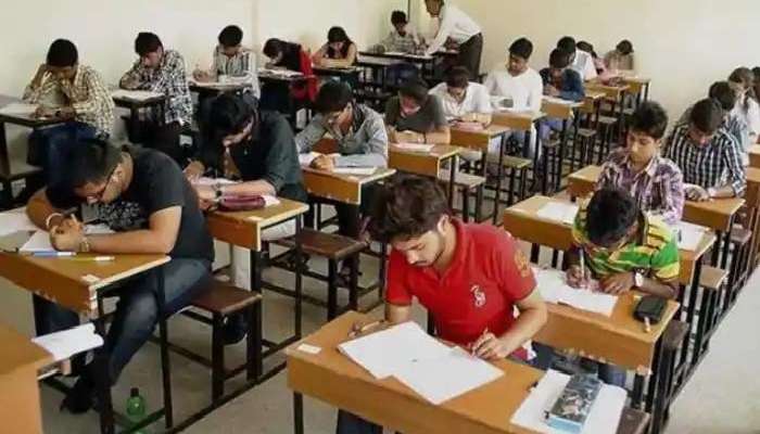 AP and Telangana Inter Exams: ఏపీ, తెలంగాణల్లో ఇంటర్ పరీక్షలు ఎప్పుడు, జేఈఈ పరీక్షల కారణంగా ప్రభుత్వాల ఇబ్బందులు