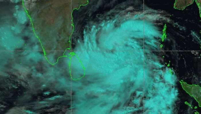 Asani Cyclone: అండమాన్ దీవుల్లో పొంచి ఉన్న అసనీ తుపాను, ఈదురు గాలులు, భారీ వర్షాలు