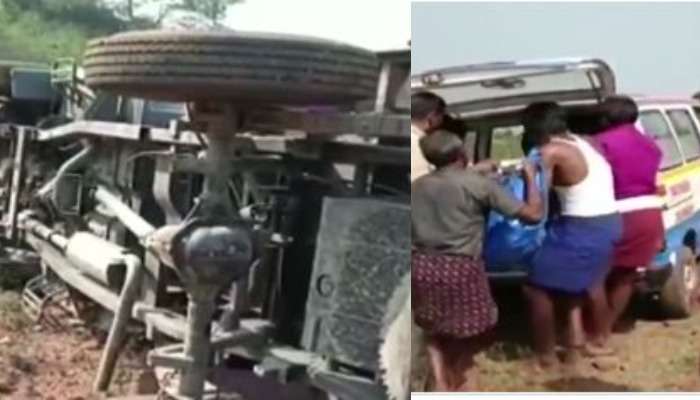 Tamilnadu Road Accident: తమిళనాడులో ఘోర ప్రమాదం.. వ్యాను లోయలో పడి 11 మంది మృతి
