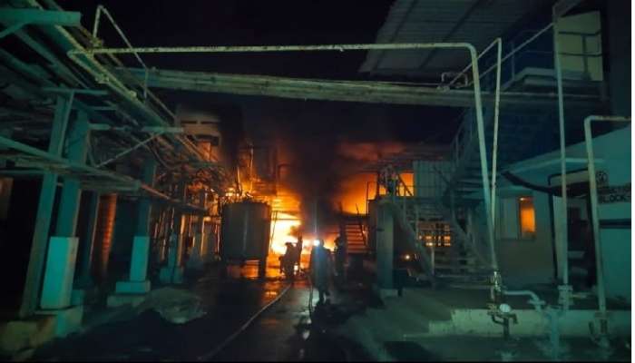 Eluru Fire Accident: కెమికల్ ఫ్యాక్టరీలో భారీగా మంటలు, ఐదుగురి సజీవ దహనం