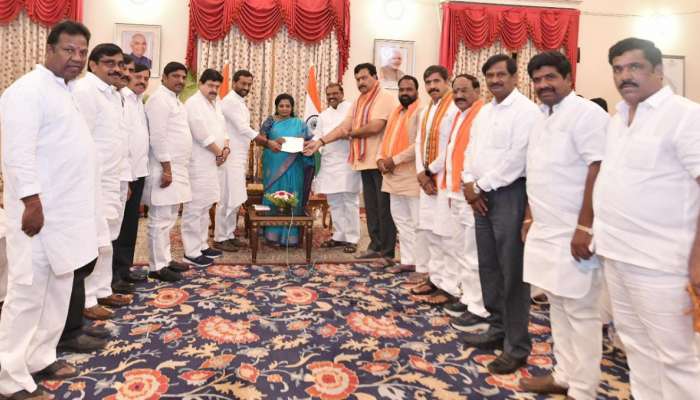 BJP Leaders Meet: గవర్నర్‌ను కలిసిన బీజేపీ నేతలు.. సర్కారు ఆగడాలు అడ్డుకోవాలని వినతి