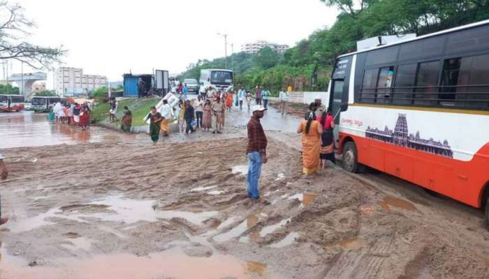 Yadagirigutta Road Damage: యాదాద్రి ఆలయం చుట్టూ మొదలైన రాజకీయ రగడ..!! 