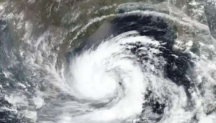 Asani Cyclone Updates: ఏపీలో అసనీ తుపాను ప్రభావం, ఈదురుగాలుల బీభత్సం, విమాన సర్వీసులు రద్దు