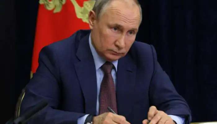 Vladimir Putin: రష్యా అధ్యక్షుడు పుతిన్‌కు బ్లడ్ కేన్సర్..ఎంతవరకూ నిజం