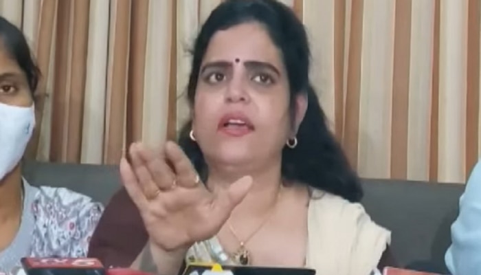 KARATE KALYANI PRESS MEET : 'కరాటే కల్యాణి పారిపోదు.. పరిగెత్తిస్తది'
