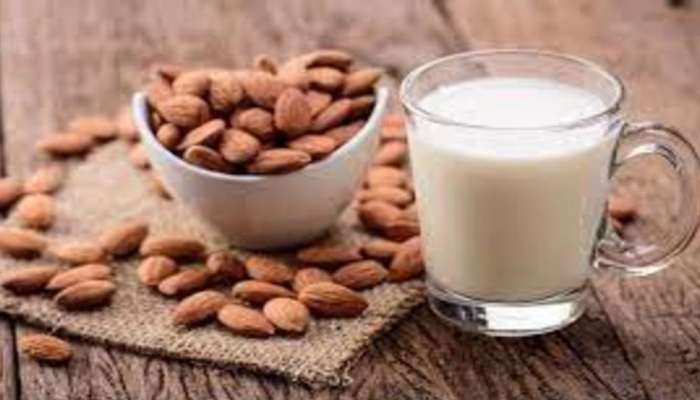 Almond Milk: బాదం పాలు ఎవరికి పడదు, అమితంగా తీసుకుంటే ఏమవుతుంది