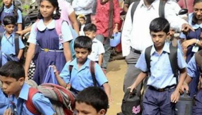 Telangana schools: తెలంగాణలో తెరుచుకున్న స్కూల్స్.. ప్రభుత్వ స్కూళ్లలో ఇంగ్లీష్ మీడియం 