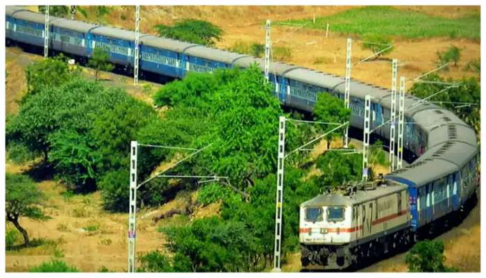 Agnipath Effect on Trains: రైళ్ల రాకపోకలపై అగ్నిపథ్‌ ఎఫెక్ట్..ఇవాళ రద్దు అయిన ట్రైన్లు ఇవే..!