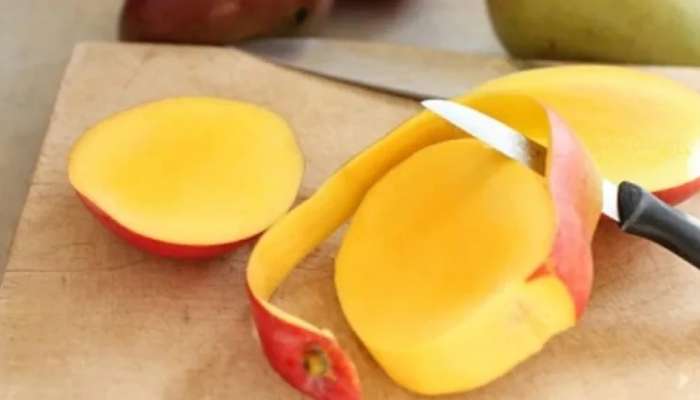 Mango Peels Benefits: మామిడి తొక్కలతో కేన్సర్‌కు చెక్, ఇక పొరపాటున కూడా తొక్కలు పాడేయవద్దు