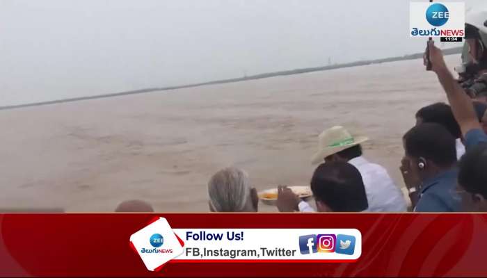  CM KCR Visits Bhadrachalam flood Affected areas by Road 