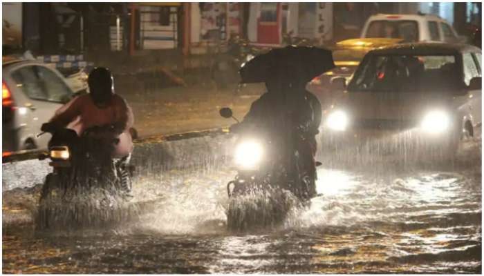 Hyderabad Rains: హైదరాబాద్‌లో కుండపోత వర్షం..ఇబ్బంది పడుతున్న వాహనదారులు..!