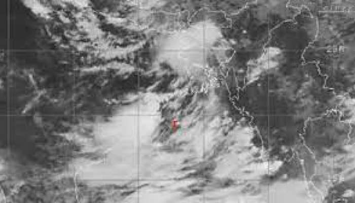 Telangana Rain Alert: కుండపోత వానలతో తెలంగాణకు వరద గండం.. ఇవాళ బంగాళాఖాతంలో అల్పపీడనం 