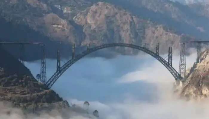 World Highest Rail Bridge: ఈఫిల్ టవర్ కంటే ఎత్తైన రైల్వే బ్రడ్జి ప్రారంభం, ఎక్కడో తెలుసా