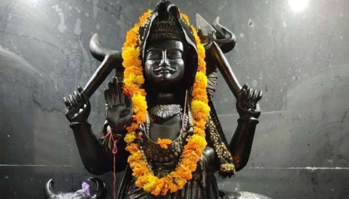 Shani Dev Grace: శని కటాక్షం ఉండాలంటే..మీరు ఈ పనులు చేస్తున్నారో లేదో చెక్ చేసుకోండి