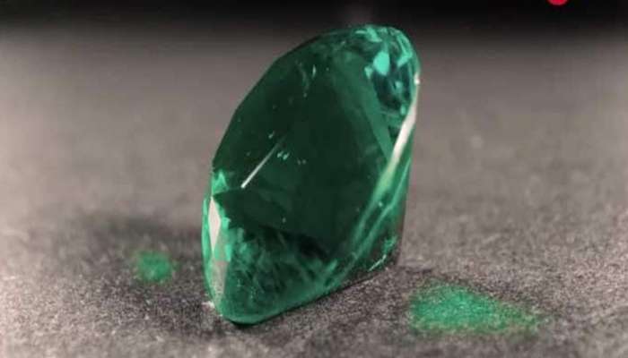 Emerald Benefits: ఎమెరాల్డ్ రత్నం ధారణతో కలిగే లాభాలు, ఎవరు ఎప్పుడు ధరించాలి
