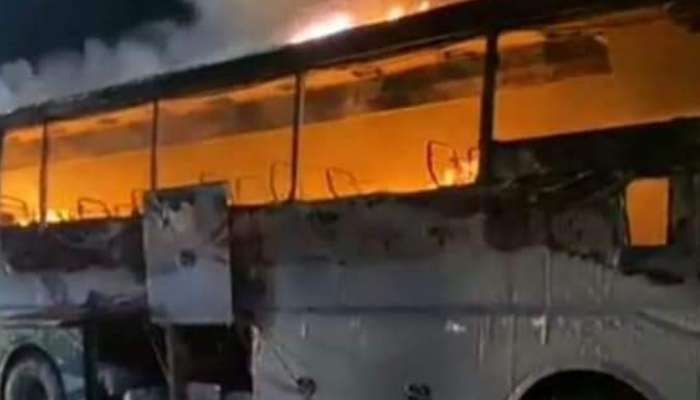 Pakistan Bus Fire: పాకిస్తాన్‌లో ఘోర అగ్ని ప్రమాదం.. 21 మంది సజీవదహనం! వరదలు వదిలేసినా.. 